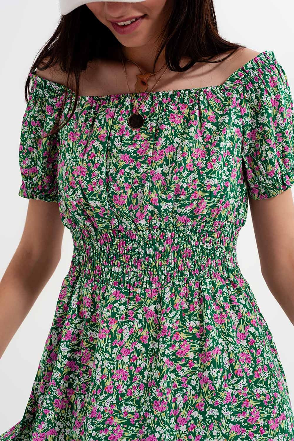 Minivestido con detalle de pliegues en estampado floral verde Q2