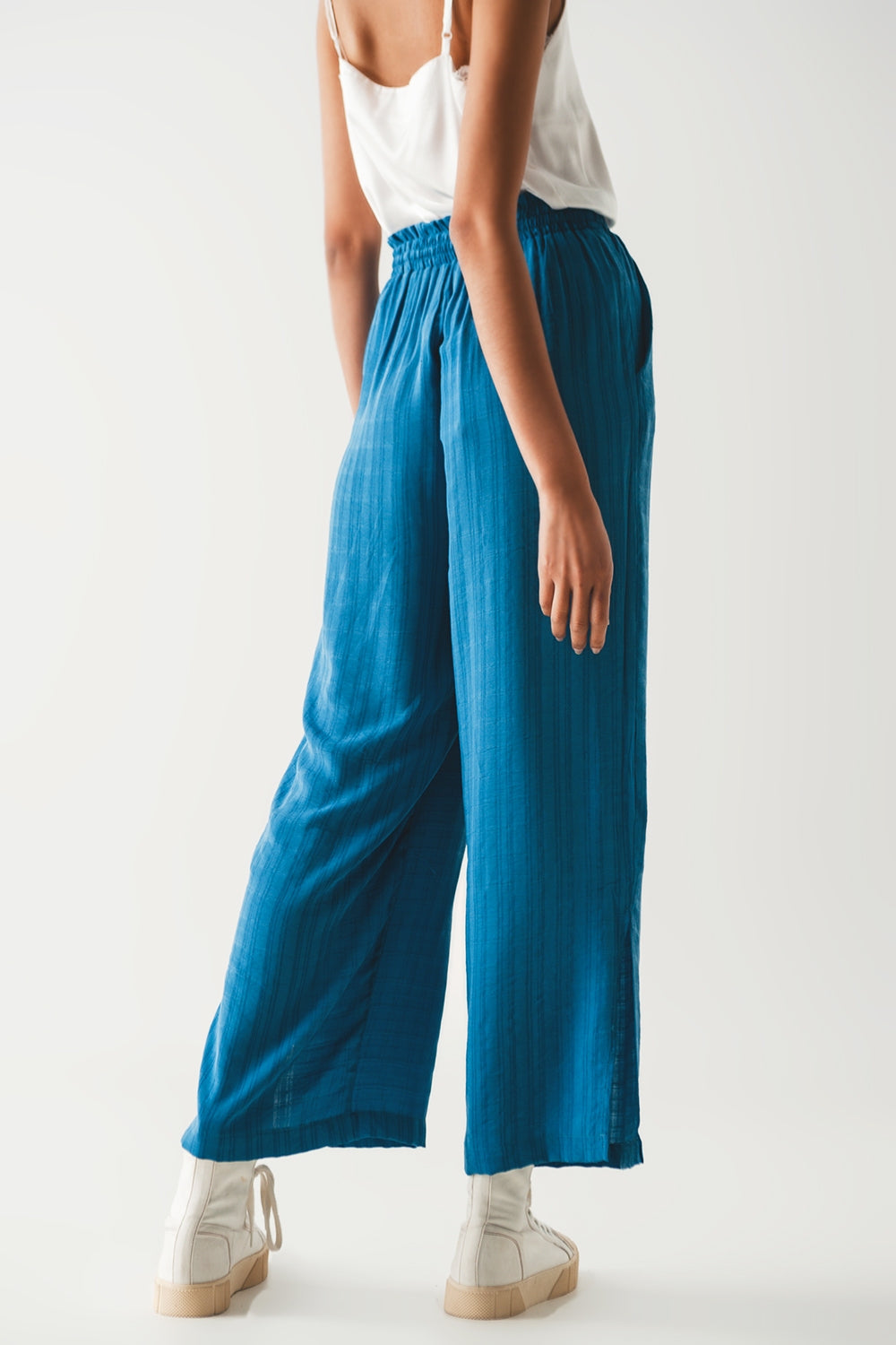 Pantalones anchos cintura elastica en azul Q2
