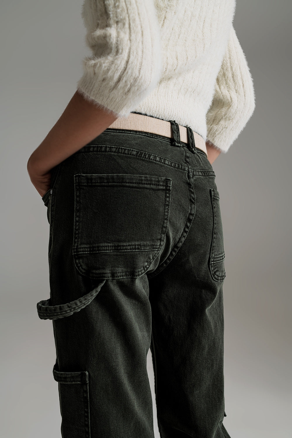 Pantalones cargo de pierna recta en verde oscuro Q2