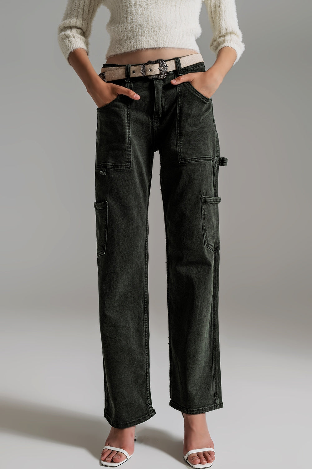 Q2 Pantalones cargo de pierna recta en verde oscuro