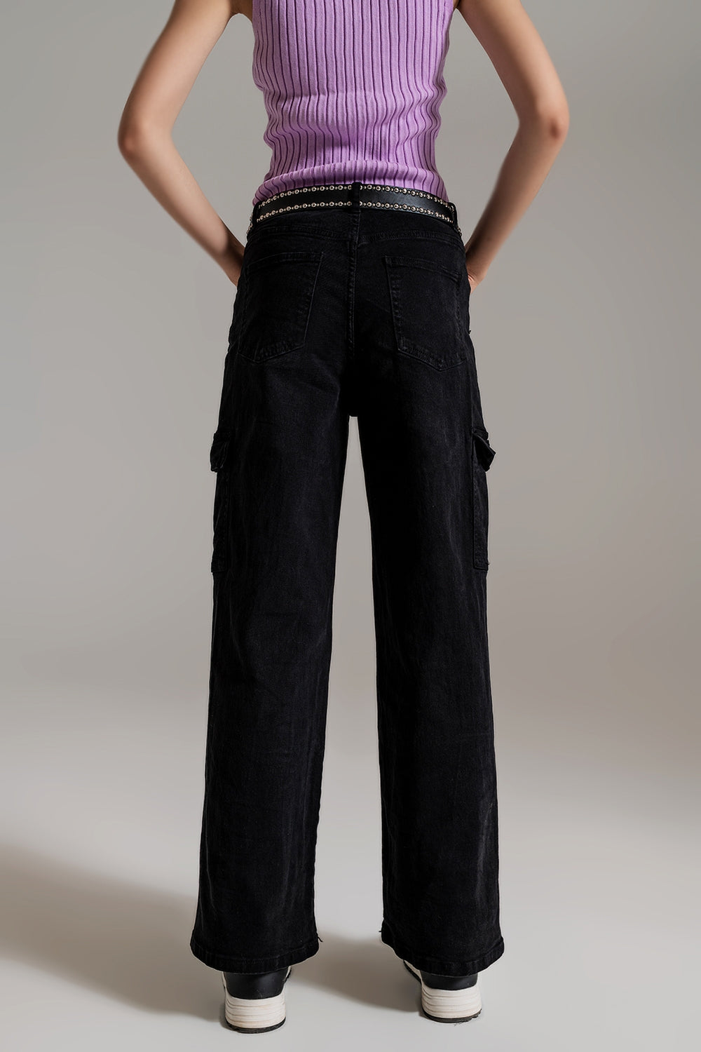 Pantalones cargo rectos en negro Q2