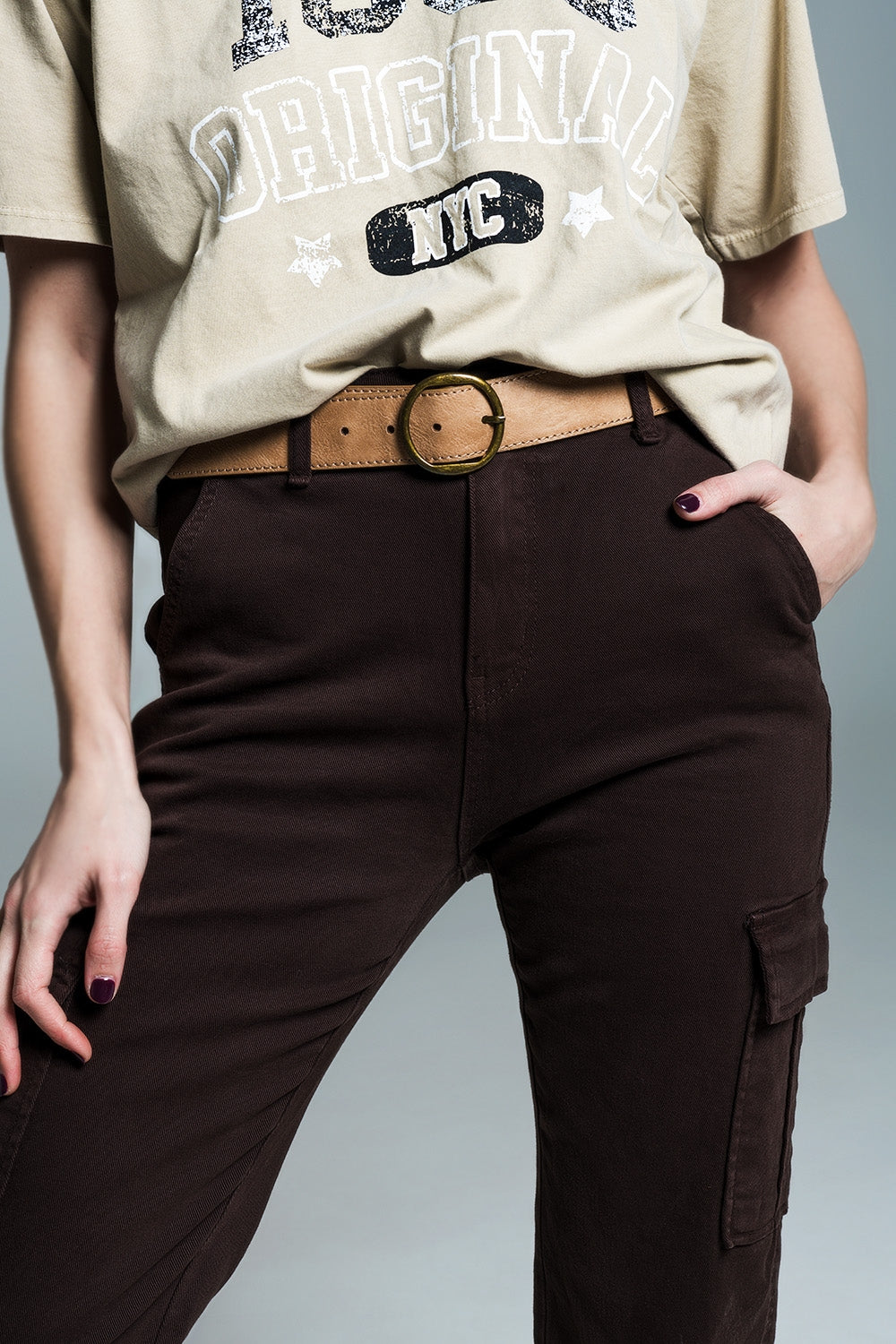 Pantalones cargo relajados en marrón oscuro Q2