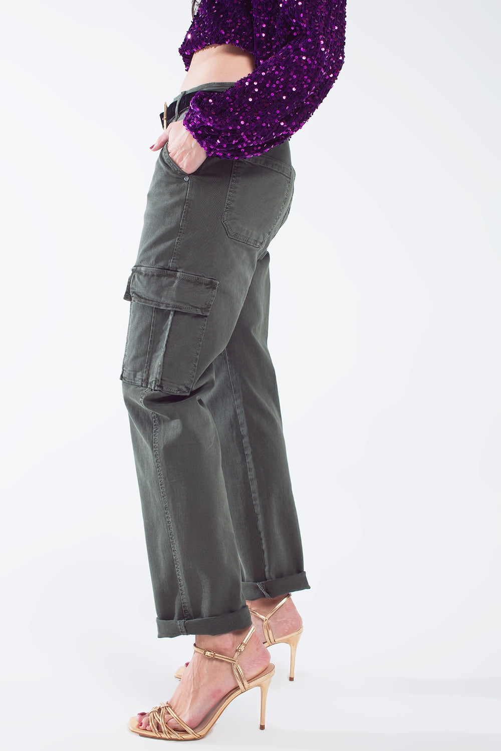 Pantalones cargo relajados en verde militar Q2