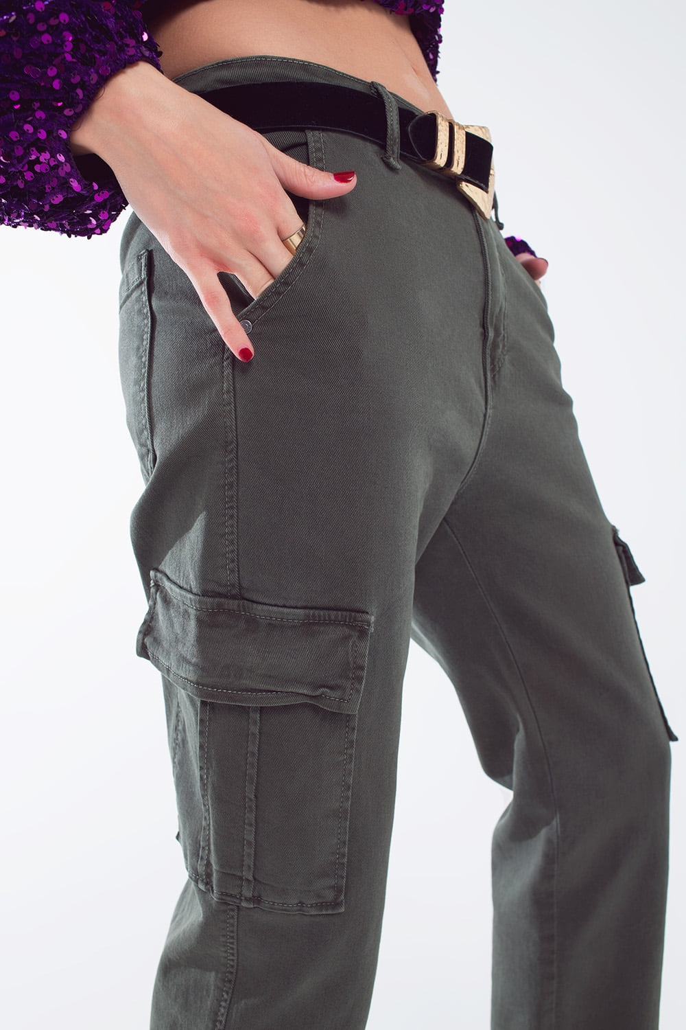 Pantalones cargo relajados en verde militar Q2