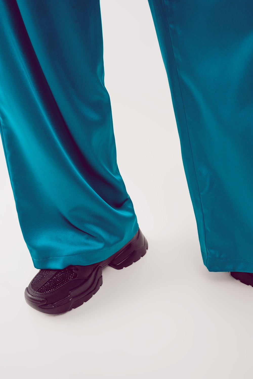 Pantalones palazzo con pinzas en turquesa Q2