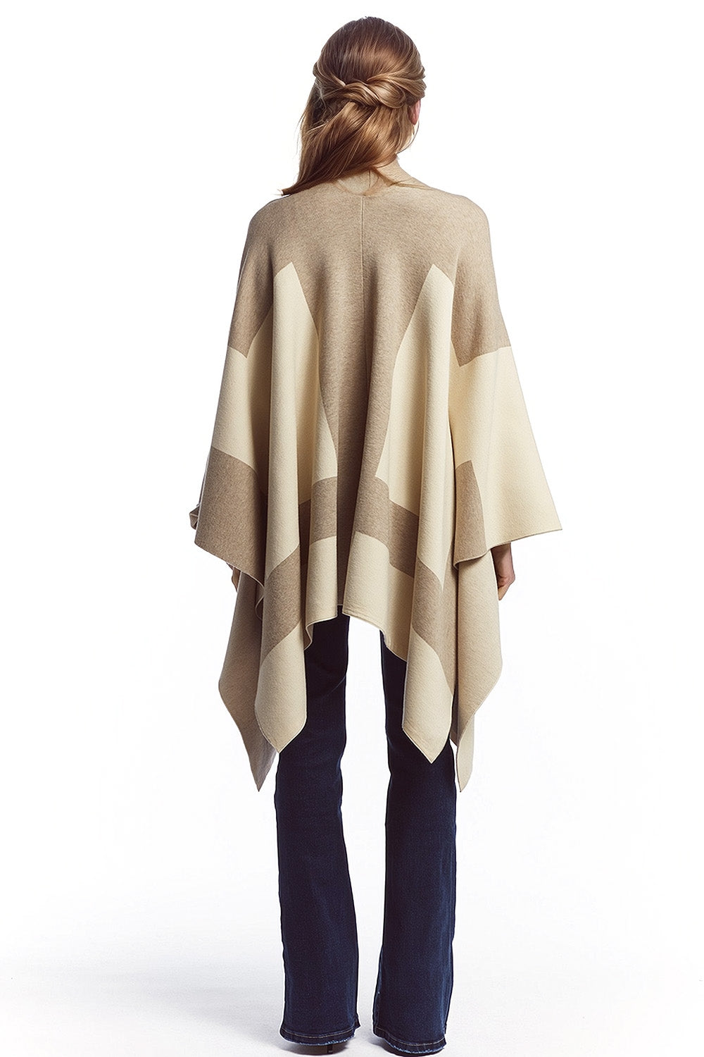 Poncho asimétrico en marrón claro y oscuro Q2