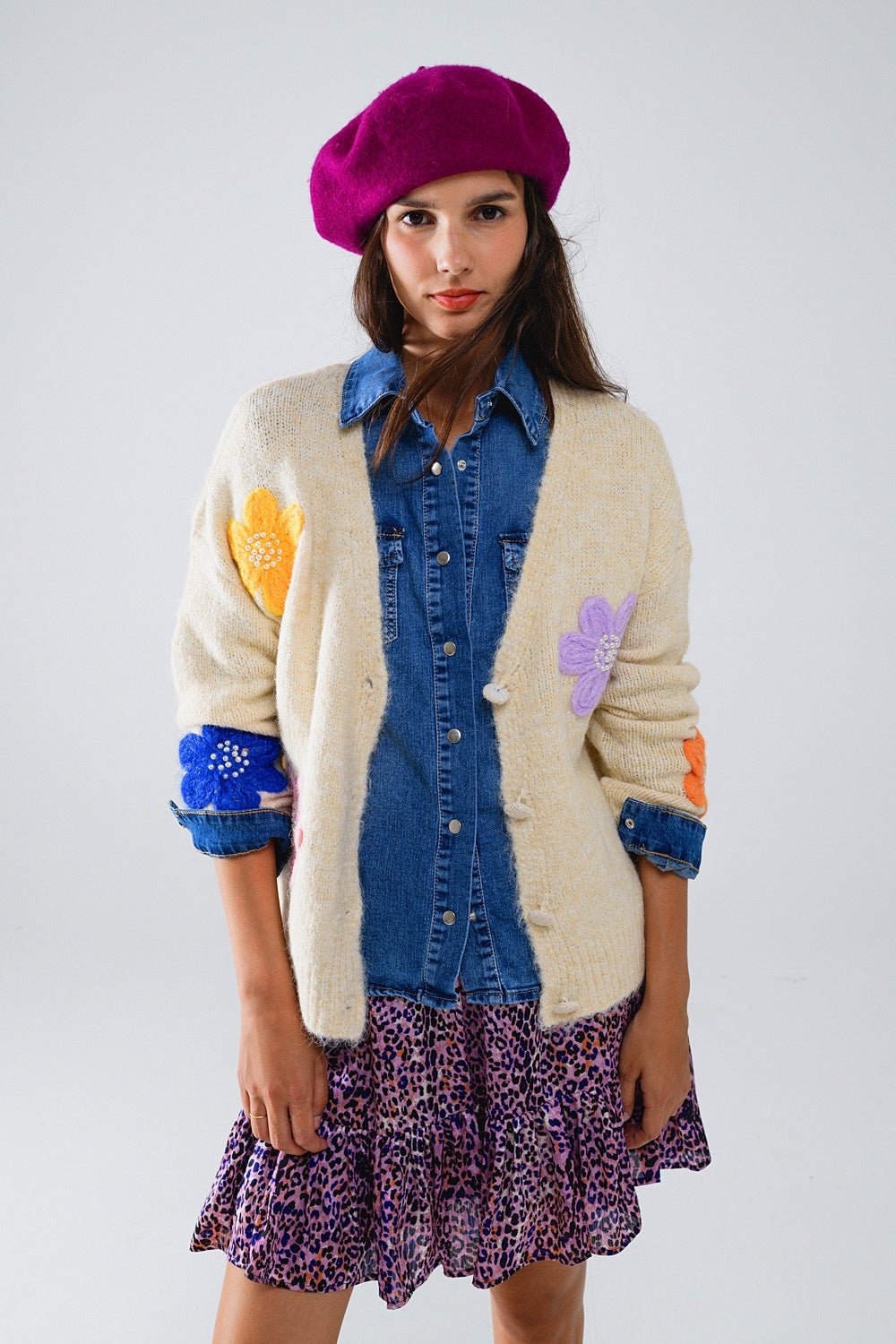 Q2 Rebeca Crema Con Flores Bordadas