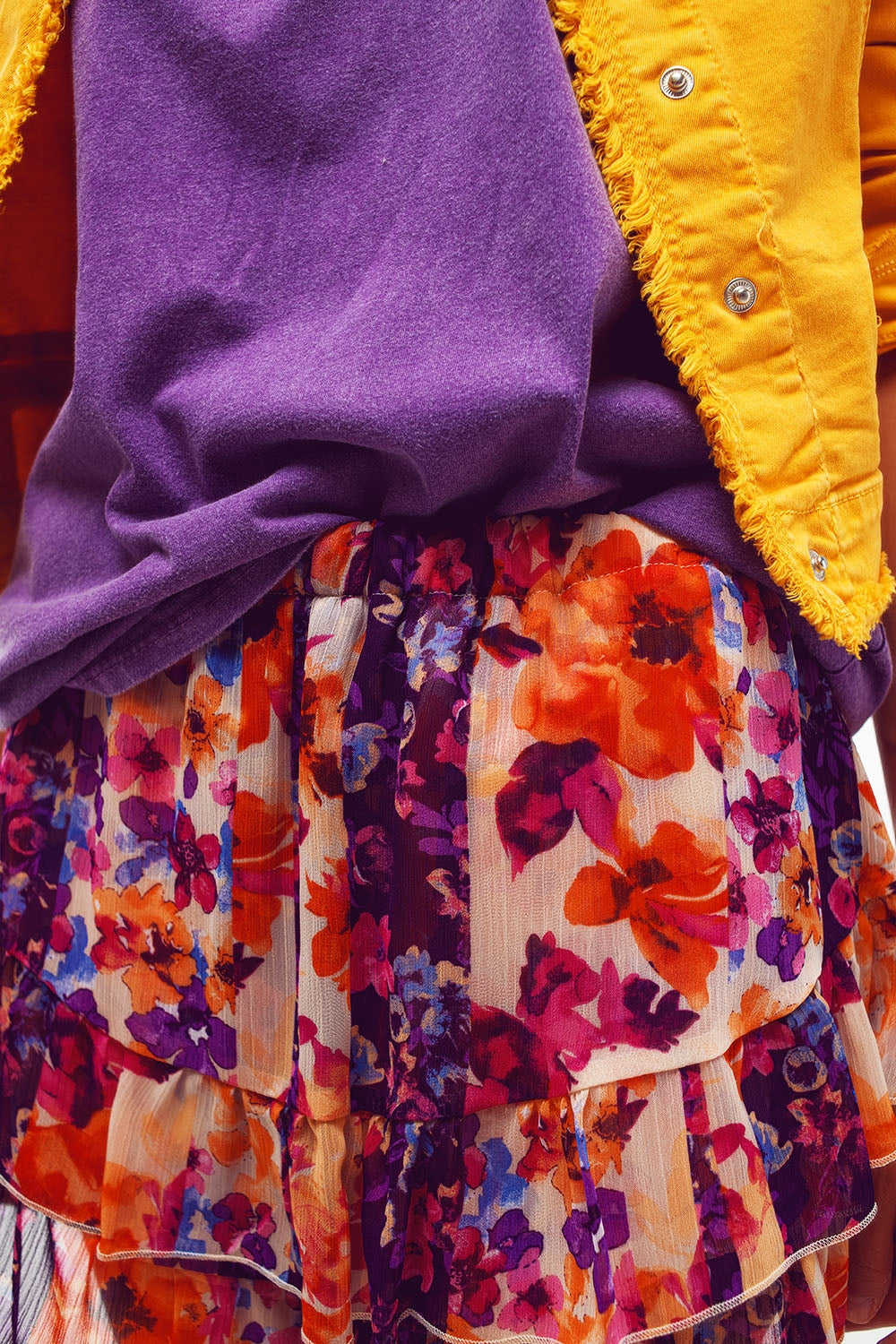 Shorts con volantes en estampado floral Q2