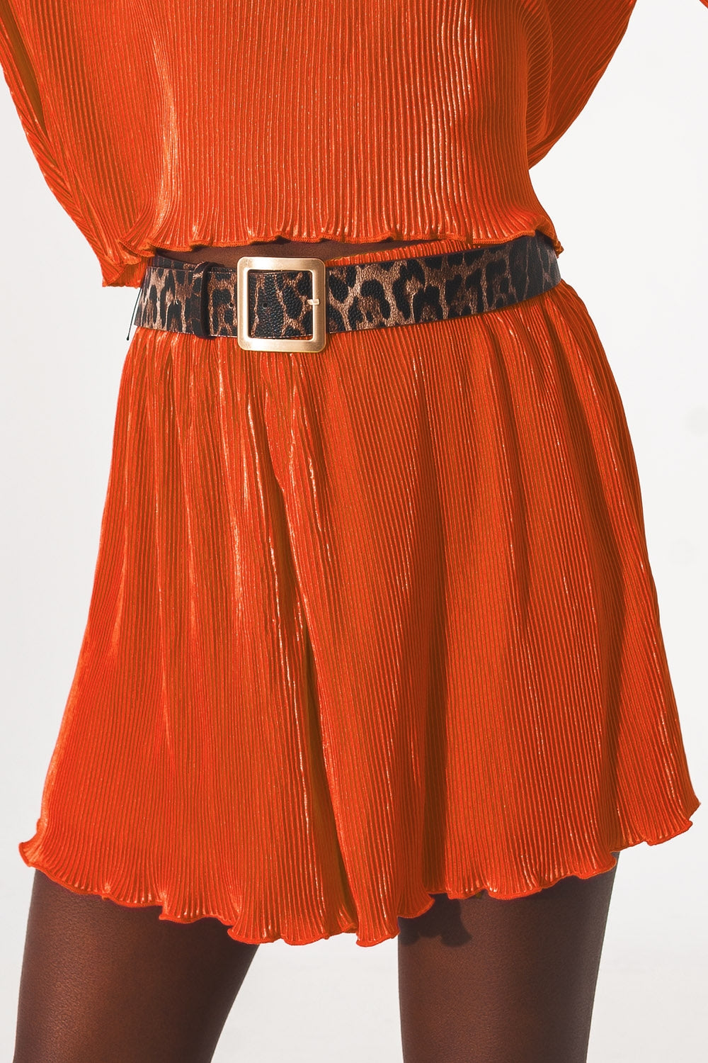 Shorts plisados en naranja Q2