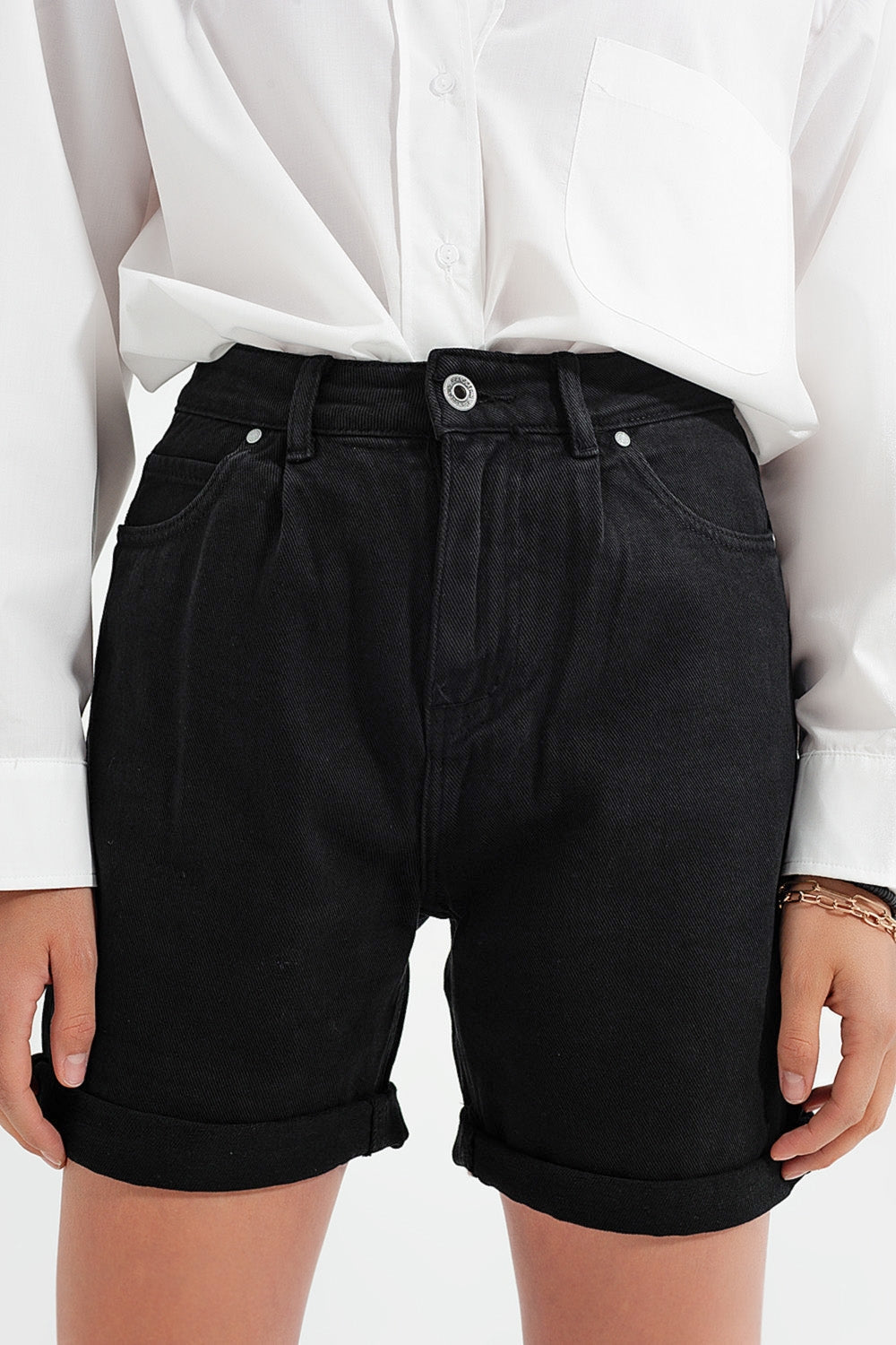Shorts vaqueros Mom en negro Q2