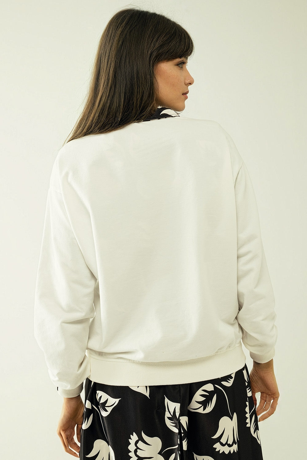 Sudadera blanco de manga larga y cuello redondo con estampado new york city Q2