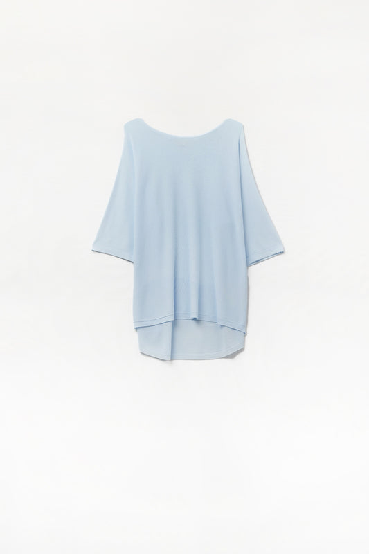 Q2 sueter oversize azul claro con mangas hasta el codo