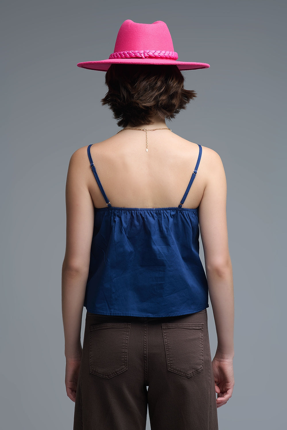 Top de popelina azul marino con detalle de lazo Q2