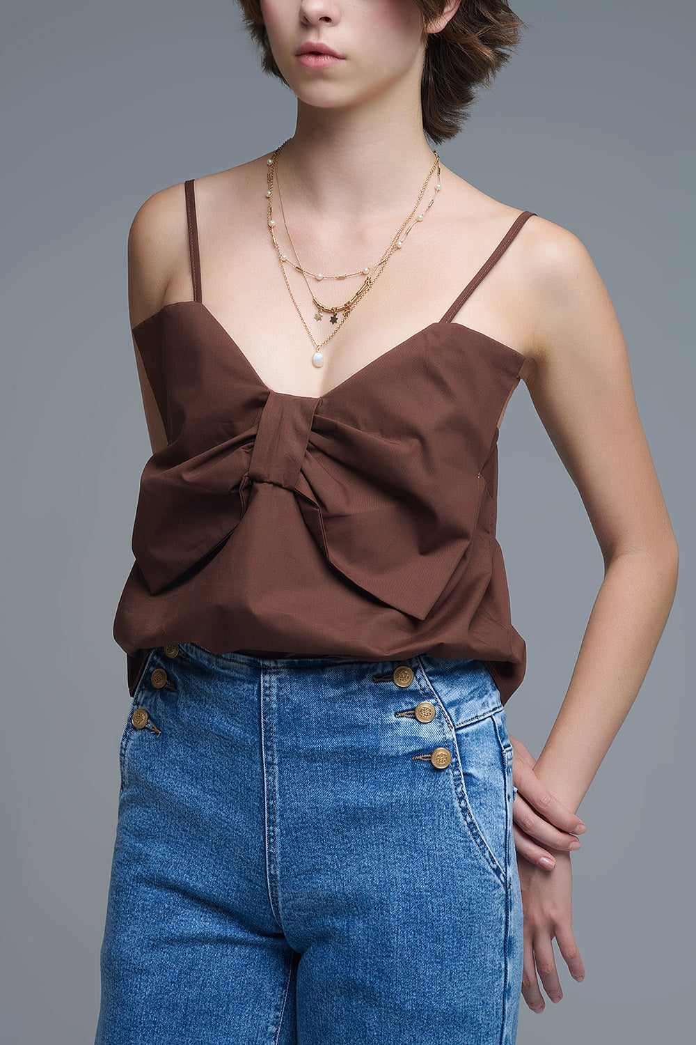 Top de popelina marrón chocolate con detalle de lazo Q2