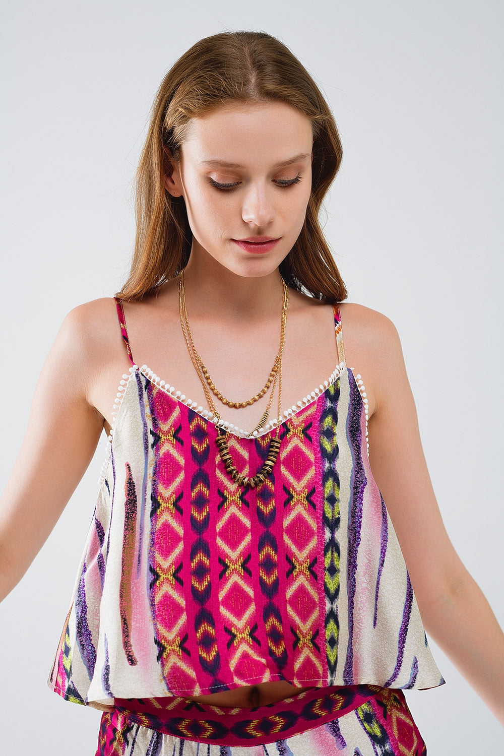 Top de seda multicolor sin mangas con estampado abstracto Q2