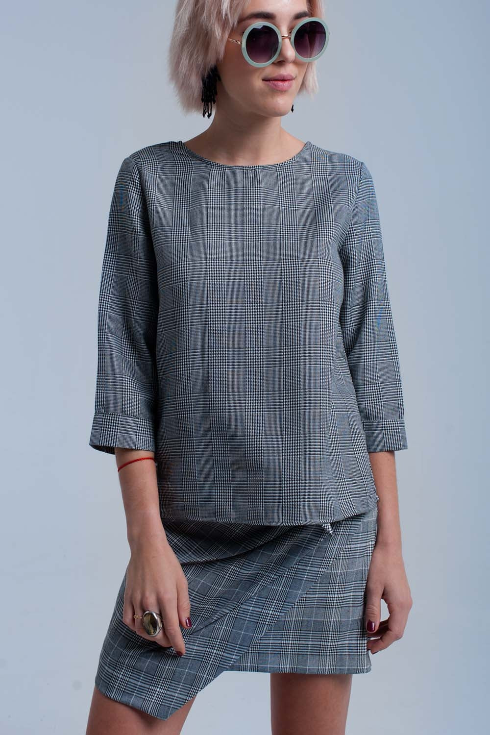 Top de tartán gris con cintas Q2