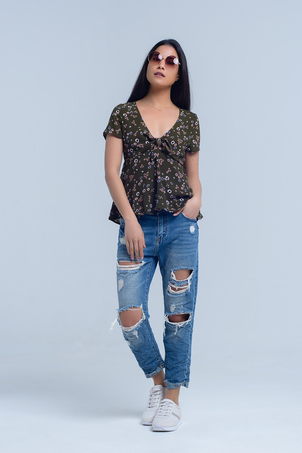 Top verde con estampado floral Q2