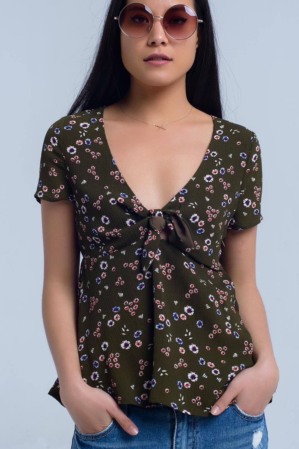 Top verde con estampado floral Q2