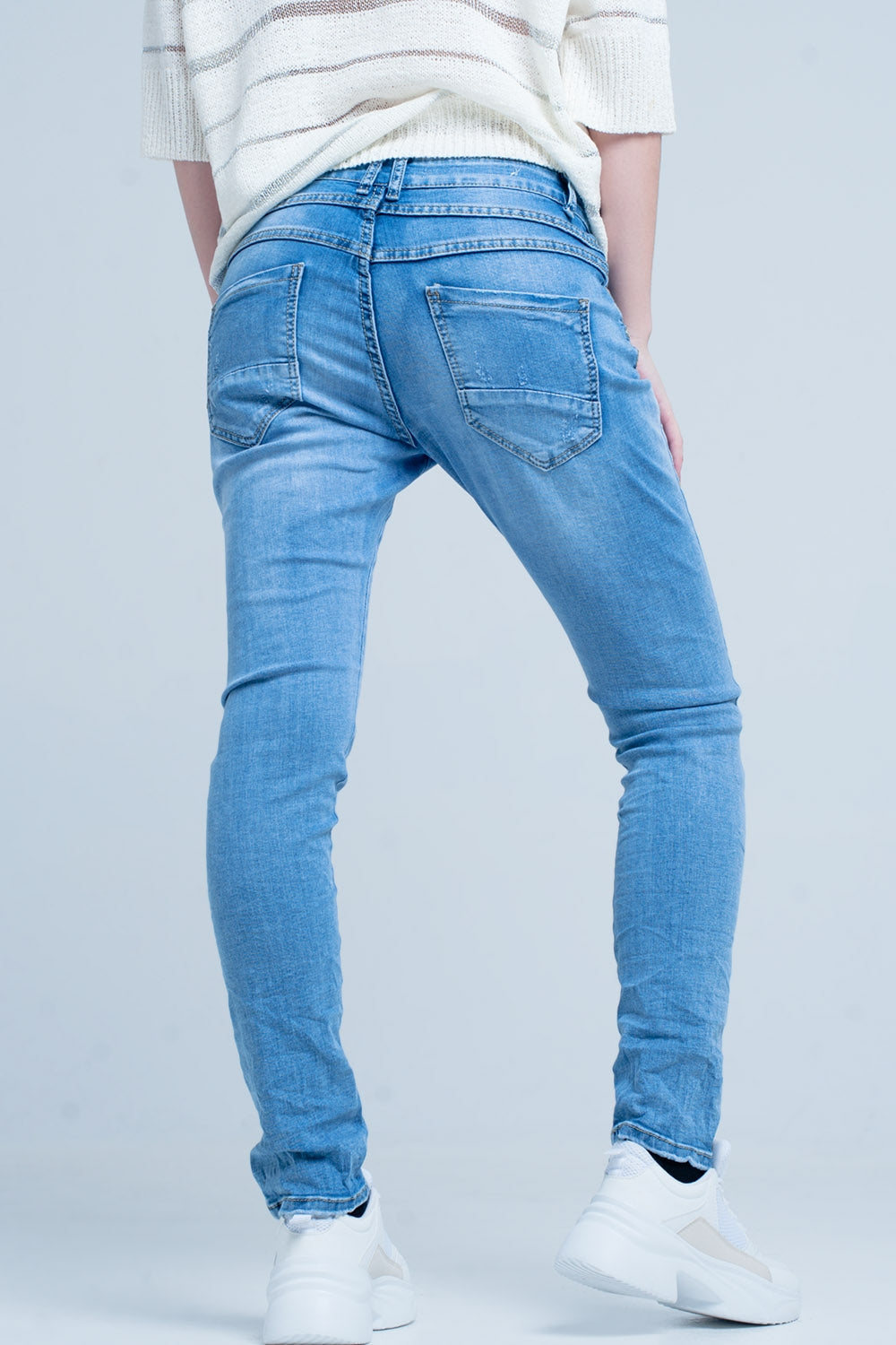 Vaquero azul lavado rasgado boyfriend Q2