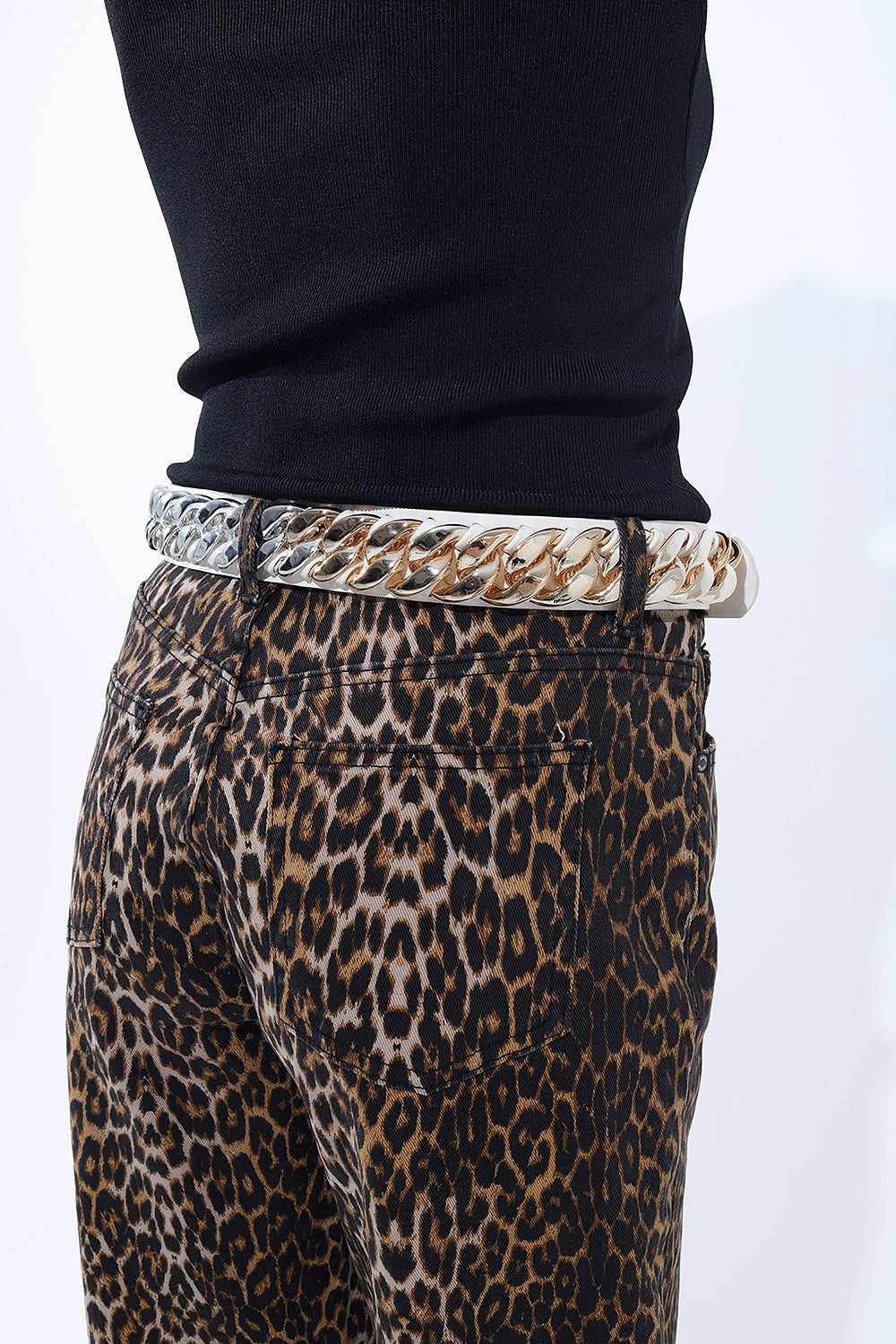 Vaqueros Barrel con estampado de leopardo Q2