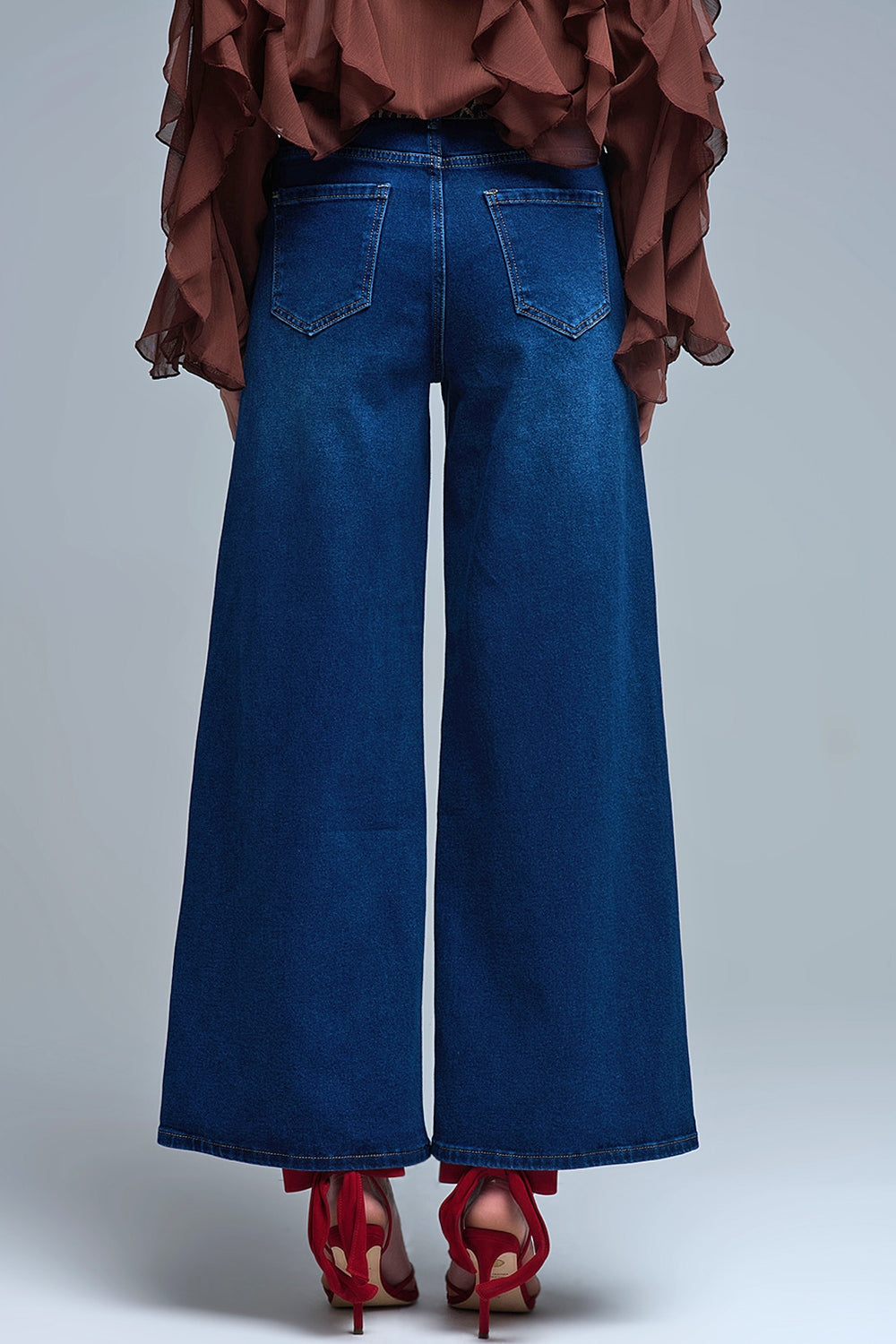 Vaqueros Basic Stretch con pernera ancha en azul oscuro Q2