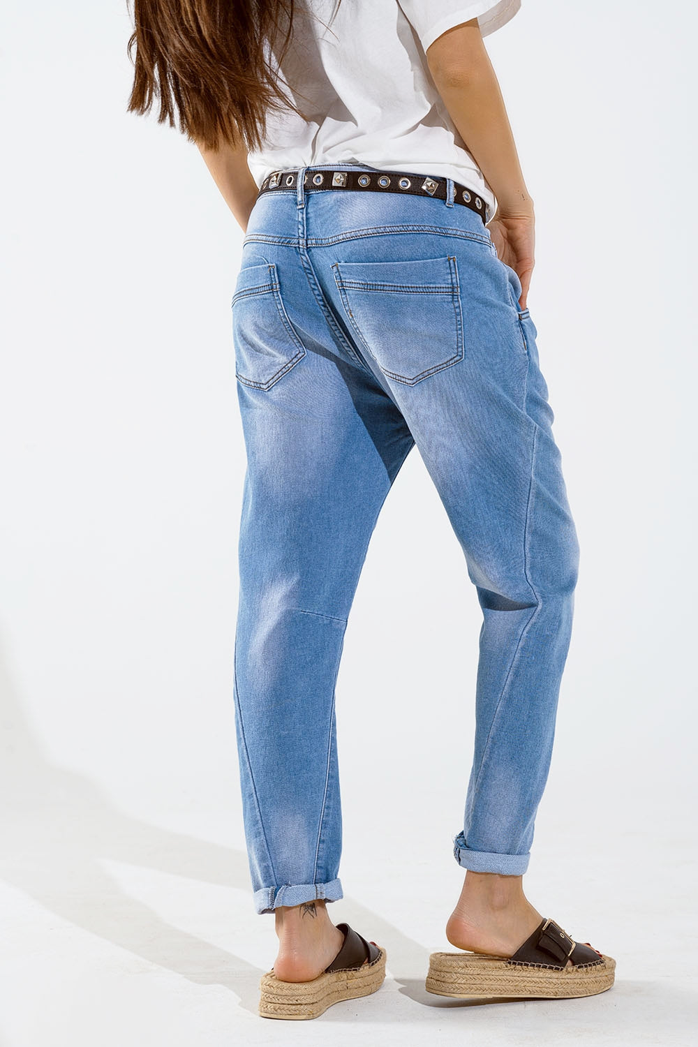 Vaqueros boyfriend básicos con detalle de costuras Q2