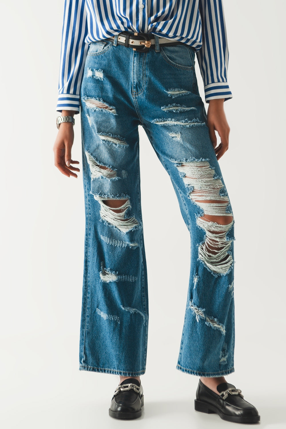 Vaqueros boyfriend desgarrados en azul Q2