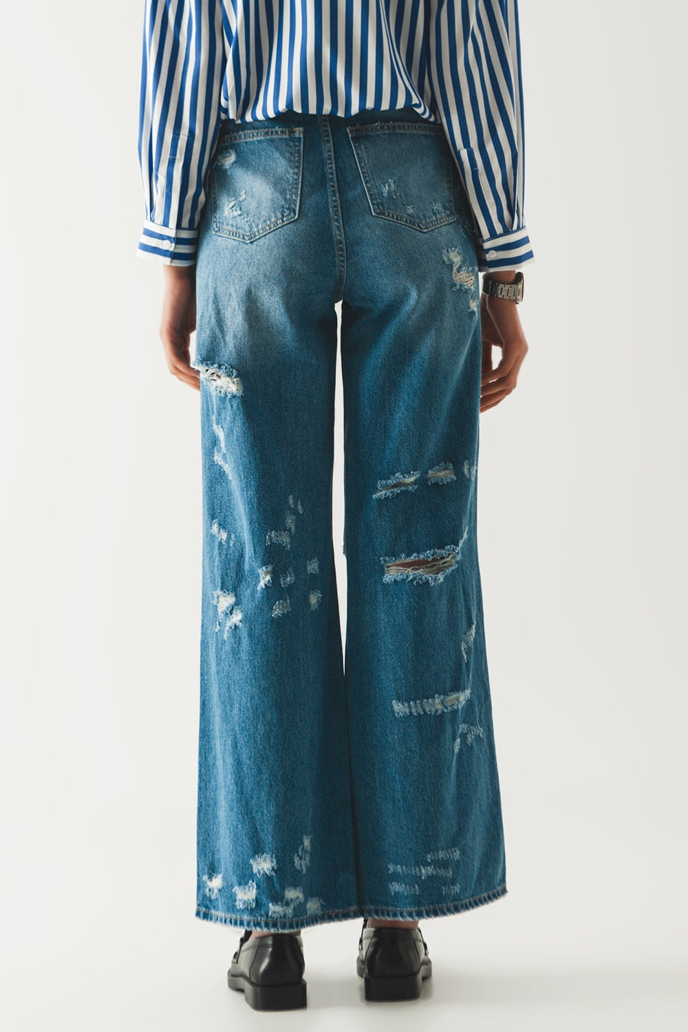 Vaqueros boyfriend desgarrados en azul Q2