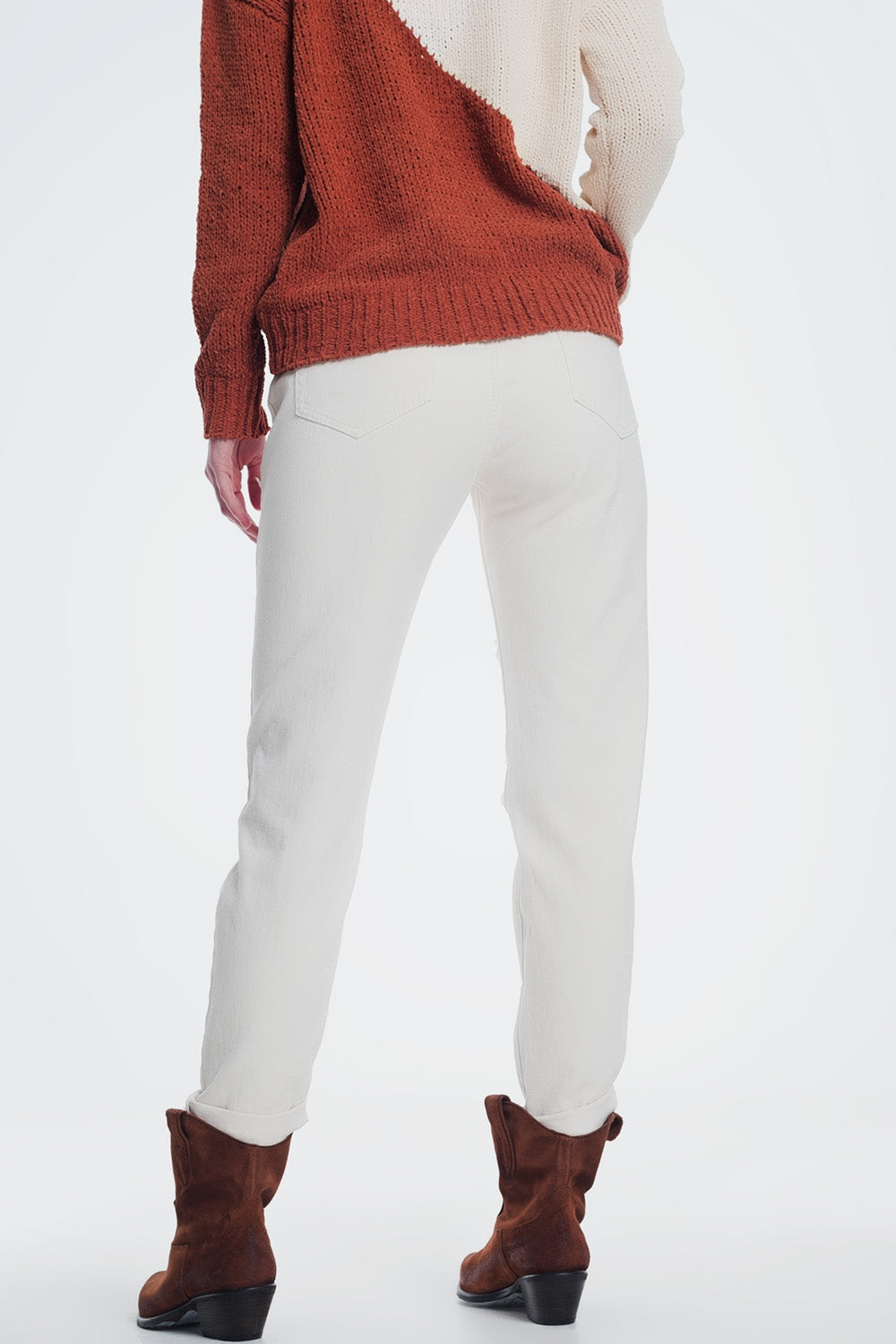 Vaqueros Boyfriend rasgados en beige Q2