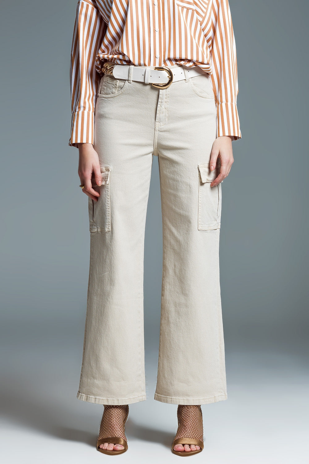 Q2 Vaqueros cargo rectos en beige