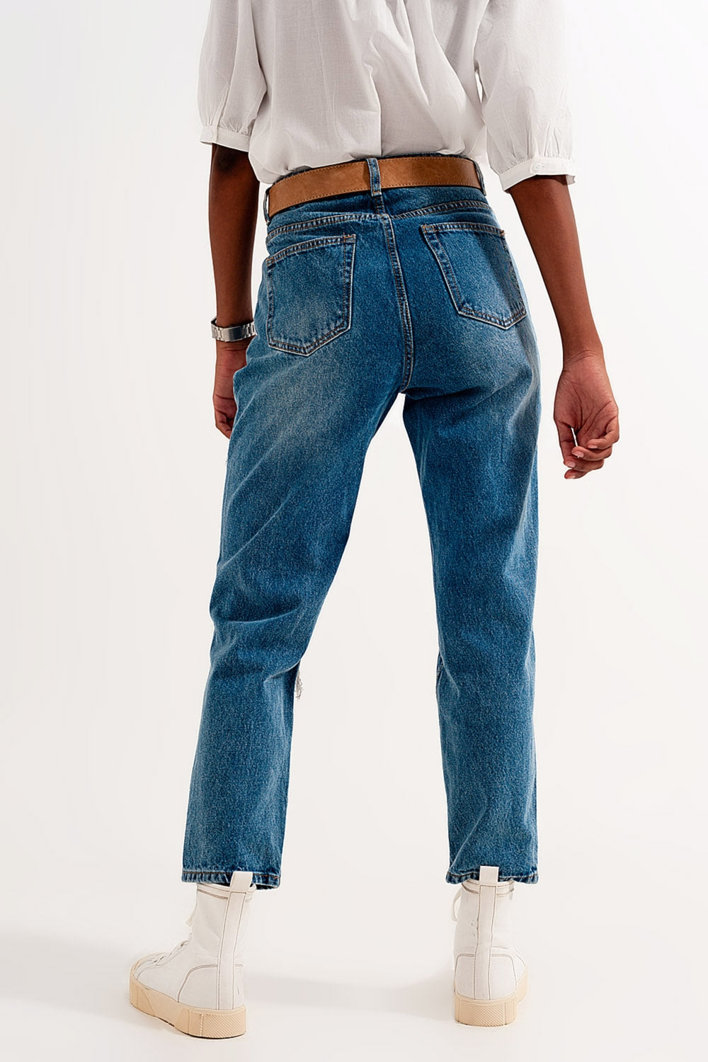 Vaqueros mom azules con rotos Q2
