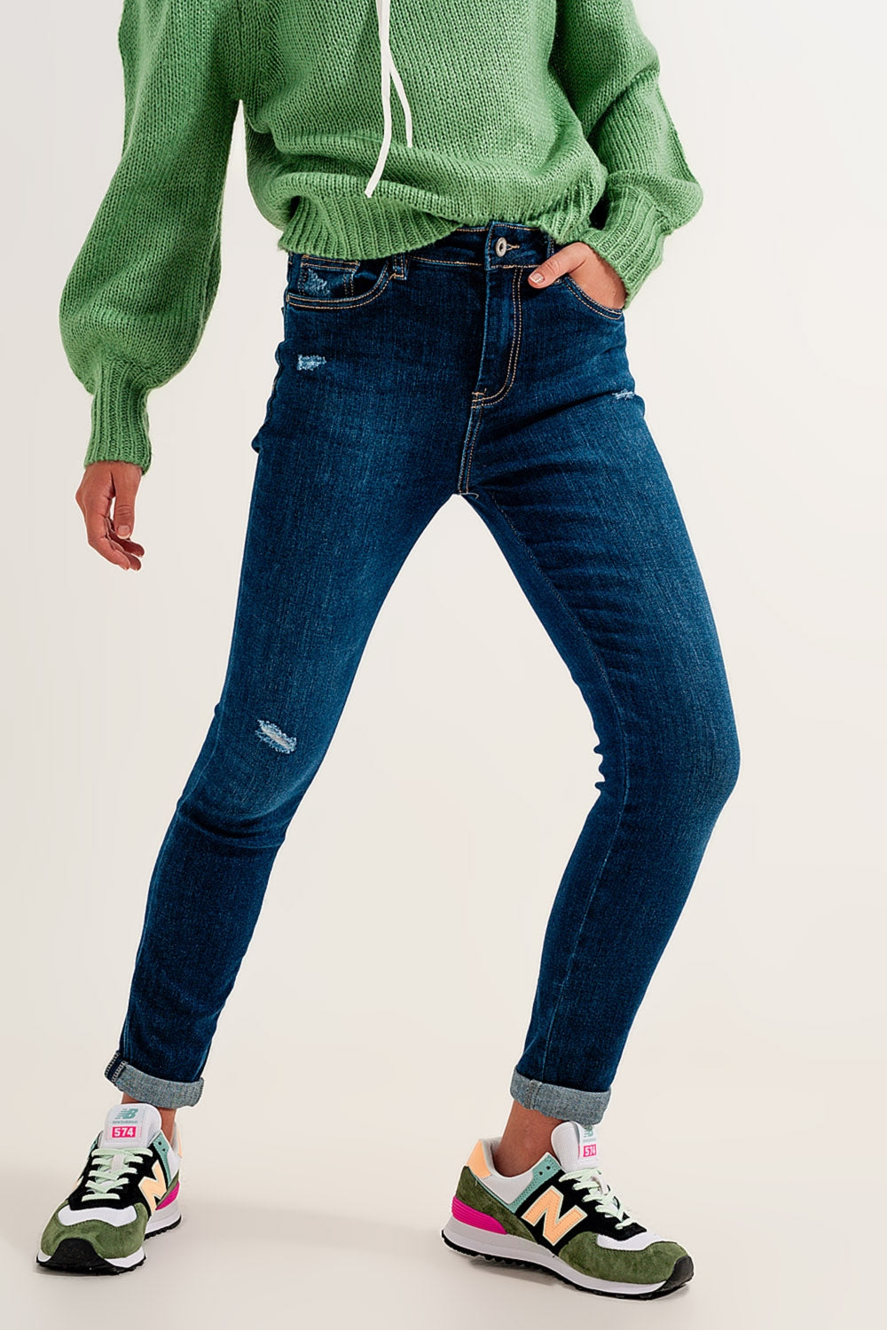 Vaqueros Skinny azul medio con dobladillo en el bajo elastico Q2