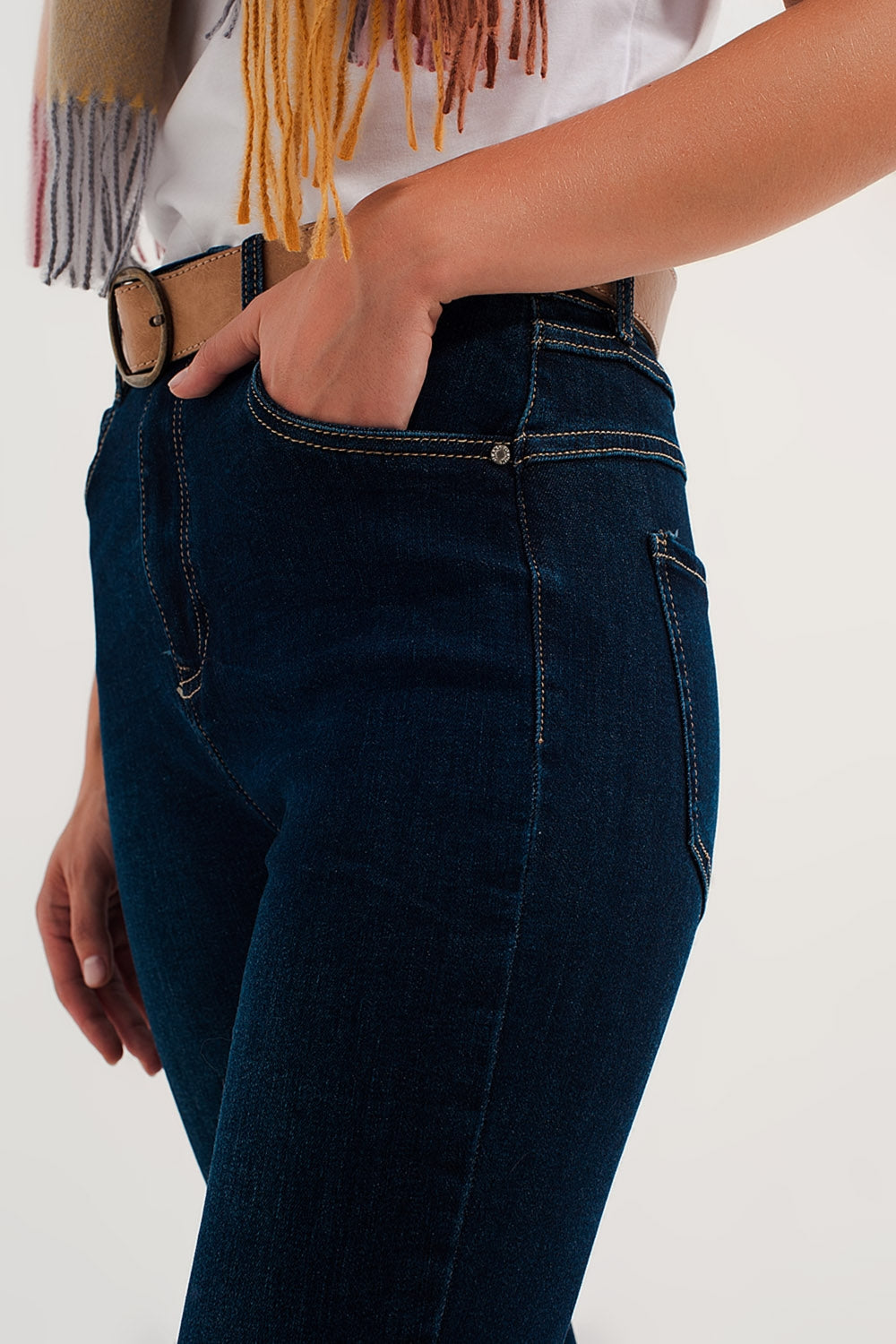 Vaqueros skinny azul medio elásticos de corte pitillo Q2