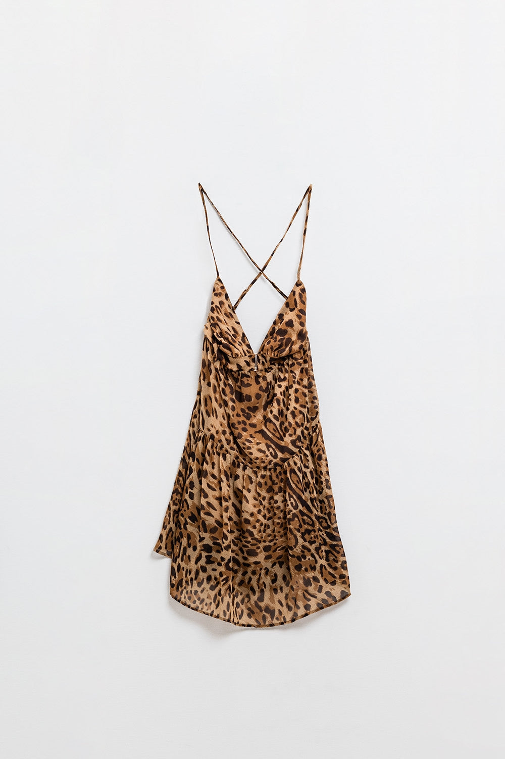 Vestido BabyDoll de gasa con espalda abierta y escote halter en estampado de leopardo Q2