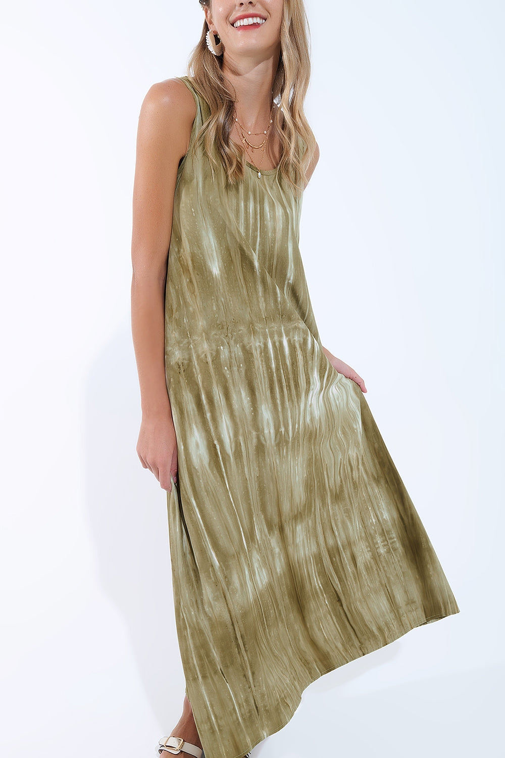 Vestido Boho Relajado en Kakhi Green Tie Dye en tejido de alta calidad Q2