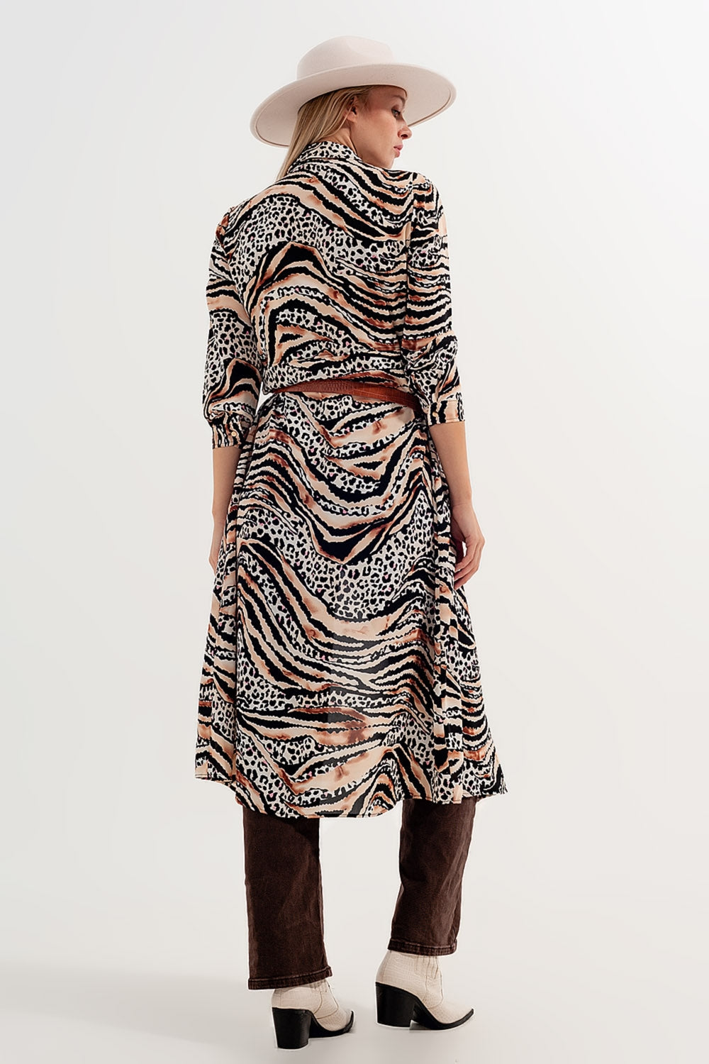 Vestido camisero beis con estampado animal Q2