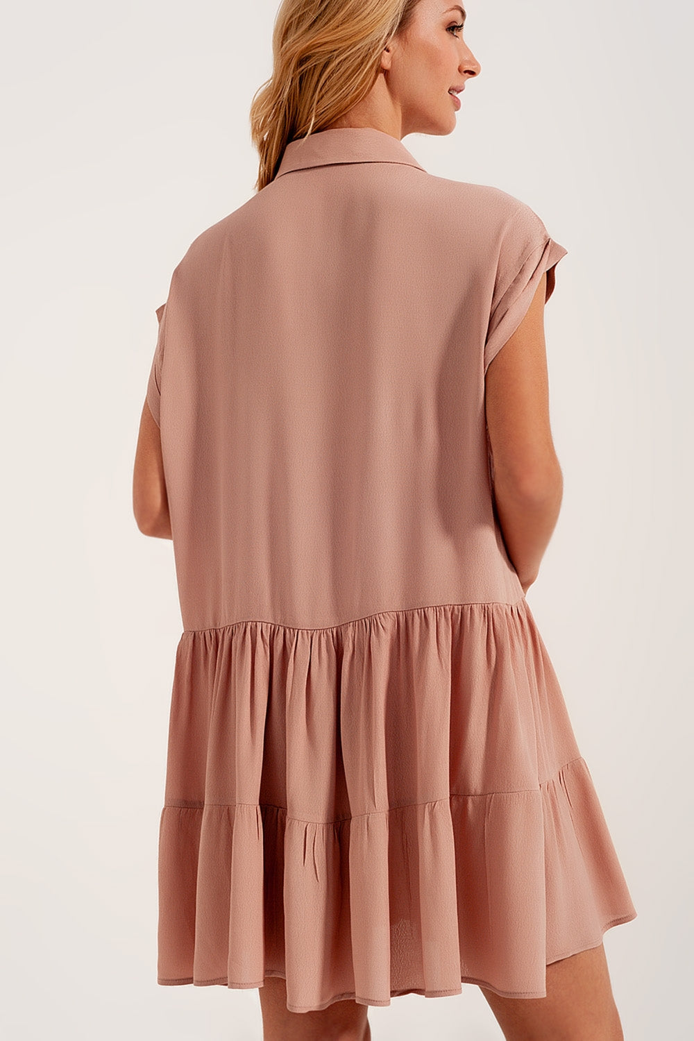 Vestido camisero corto y bajo escalonado rosa claro Q2