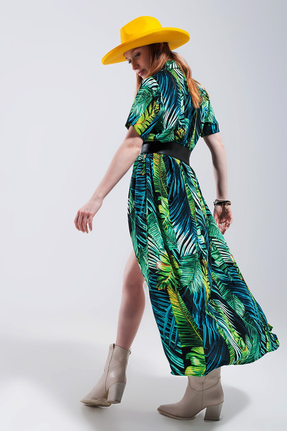 Vestido camisero largo con estampado tropical Q2