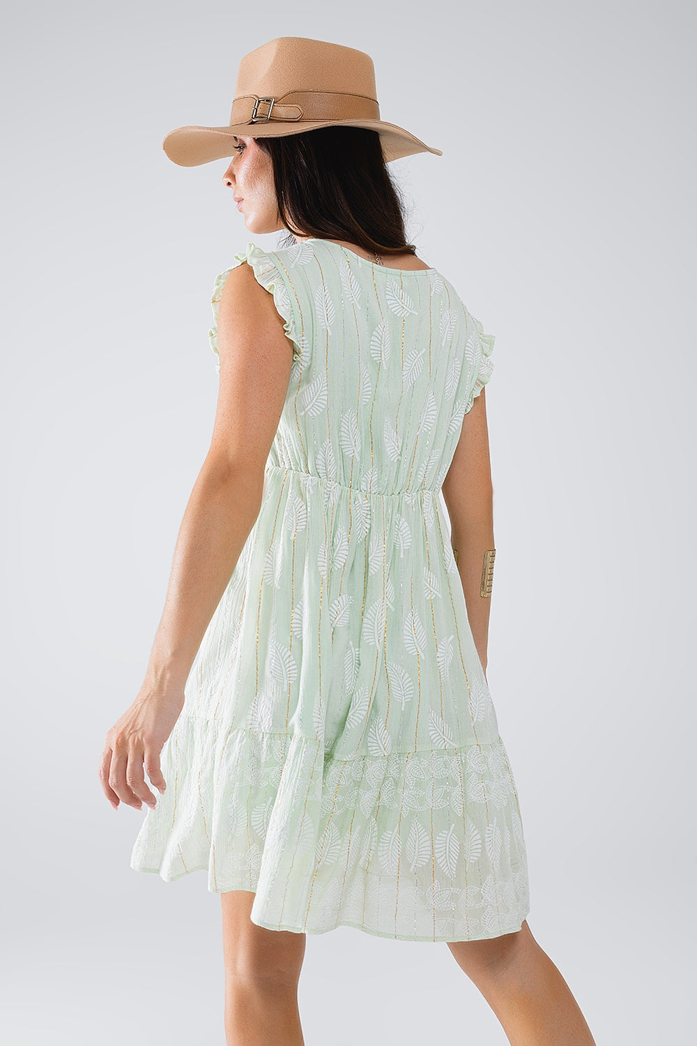 Vestido corto con estampado de hojas e hilo de lúrex en color menta Q2
