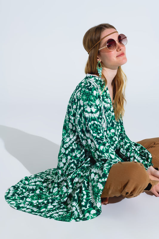 Q2 Vestido corto con estampado tie dye mangas largas y ribete de encaje en verde