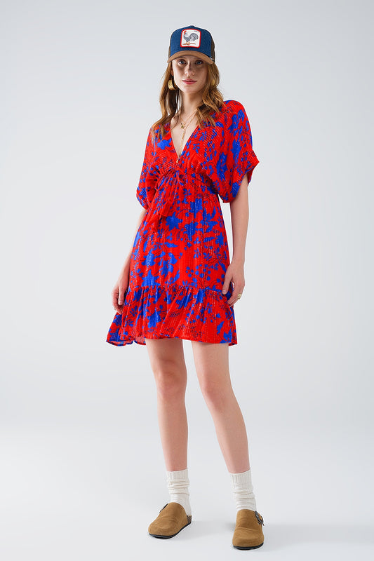 Q2 Vestido corto fluido rojo con estampado floral azul