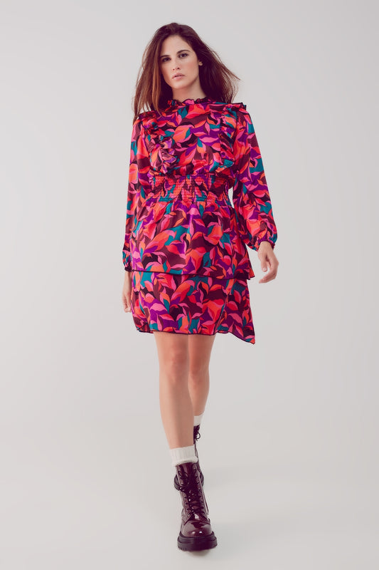 Q2 Vestido corto fucsia con estampado floral capas y volantes