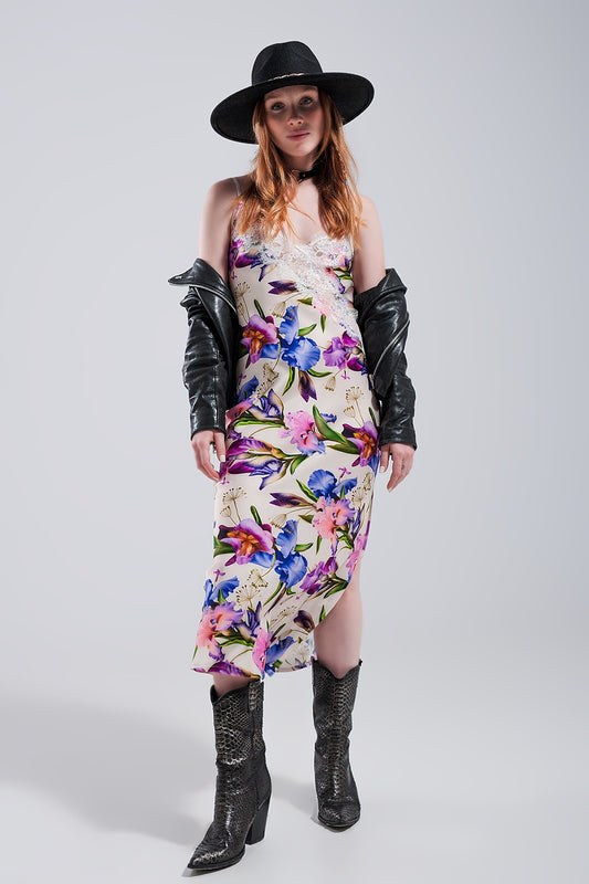 Q2 Vestido de tirantes con estampado floral variado de satén beige