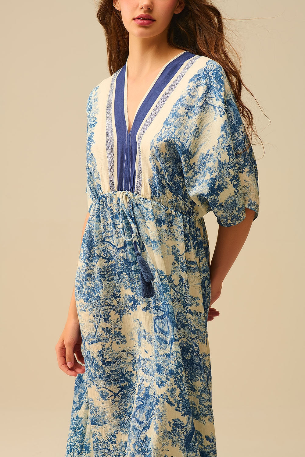 Vestido fluido con cuello en V y estampado Toile de Jouy Q2