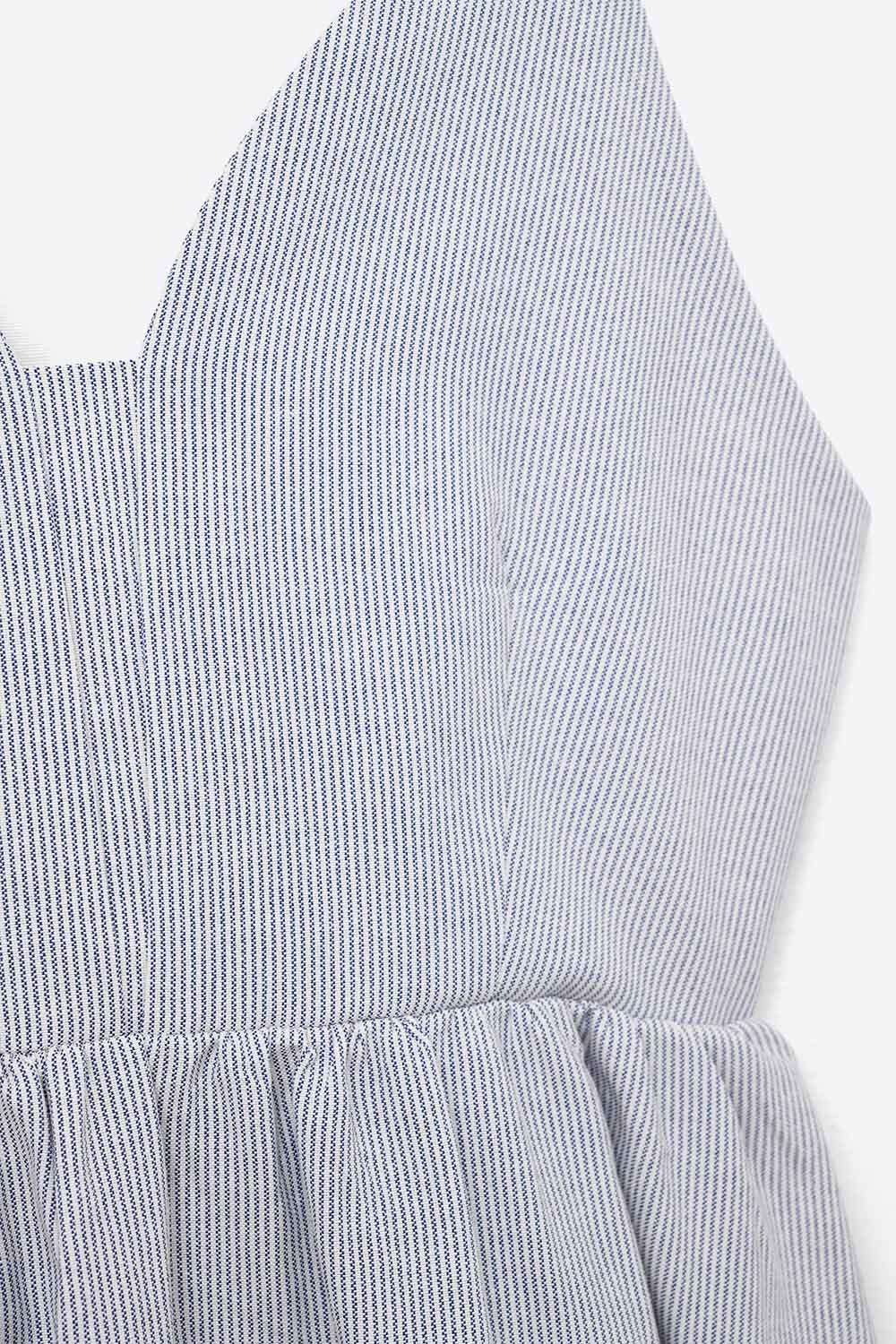 vestido largo azul de rayas con tirantes y espalda entrecruzada Q2