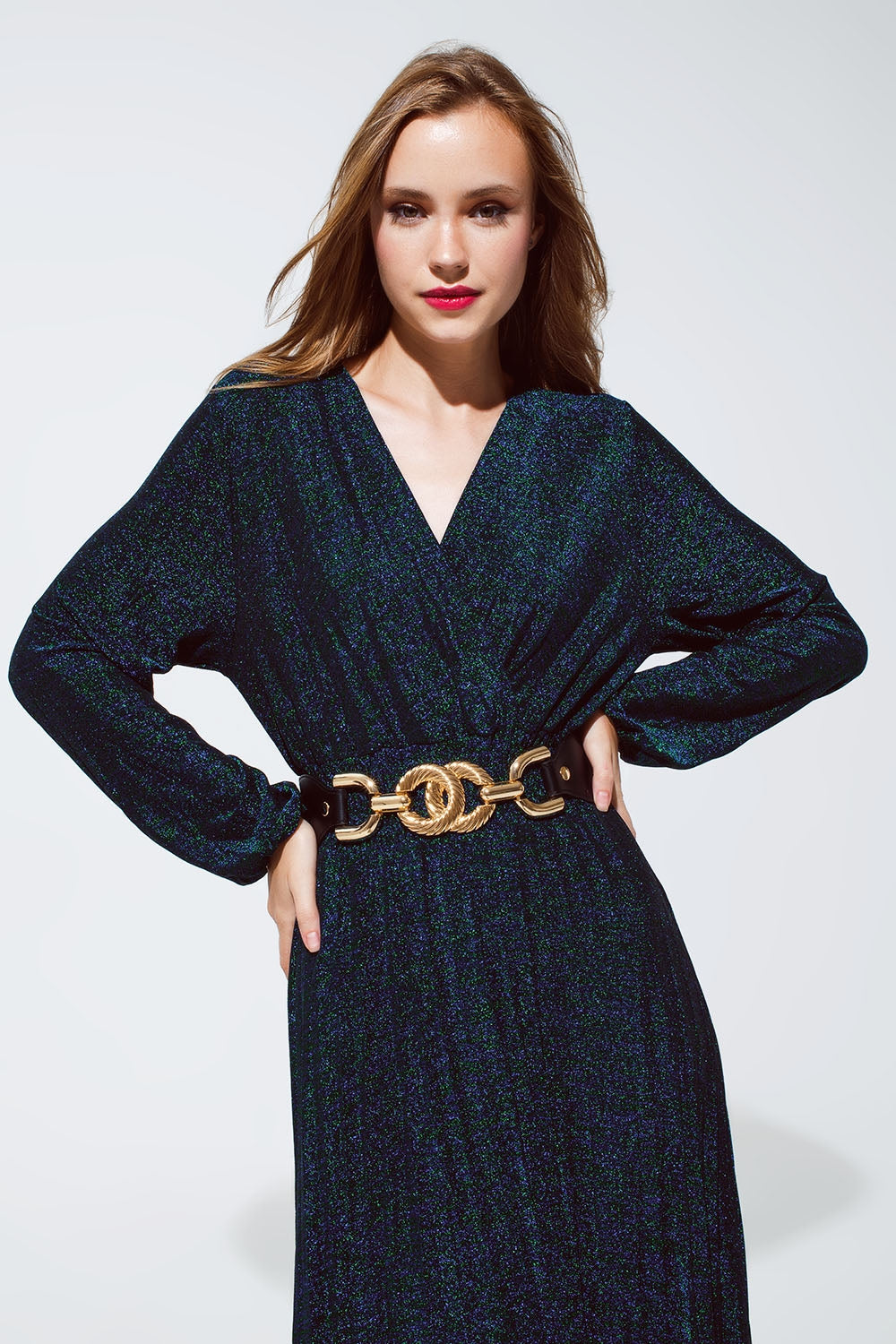 Vestido largo de manga larga con brillo en verde Q2
