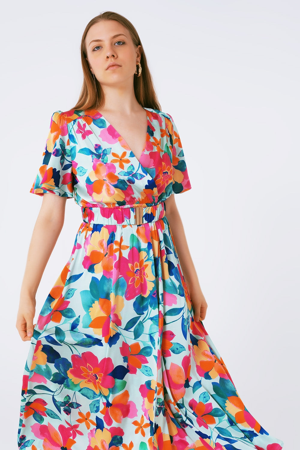 vestido largo de satén suave con cinturón y estampado de flores Q2