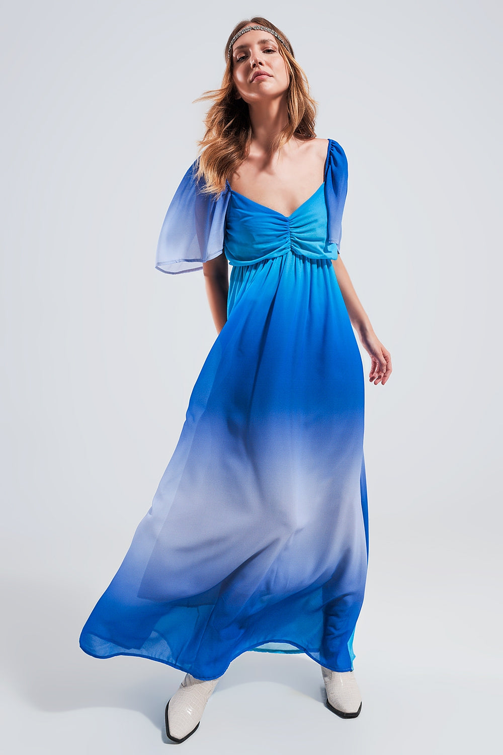 Q2 Vestido maxi con diseño degradado y escote corazón azul