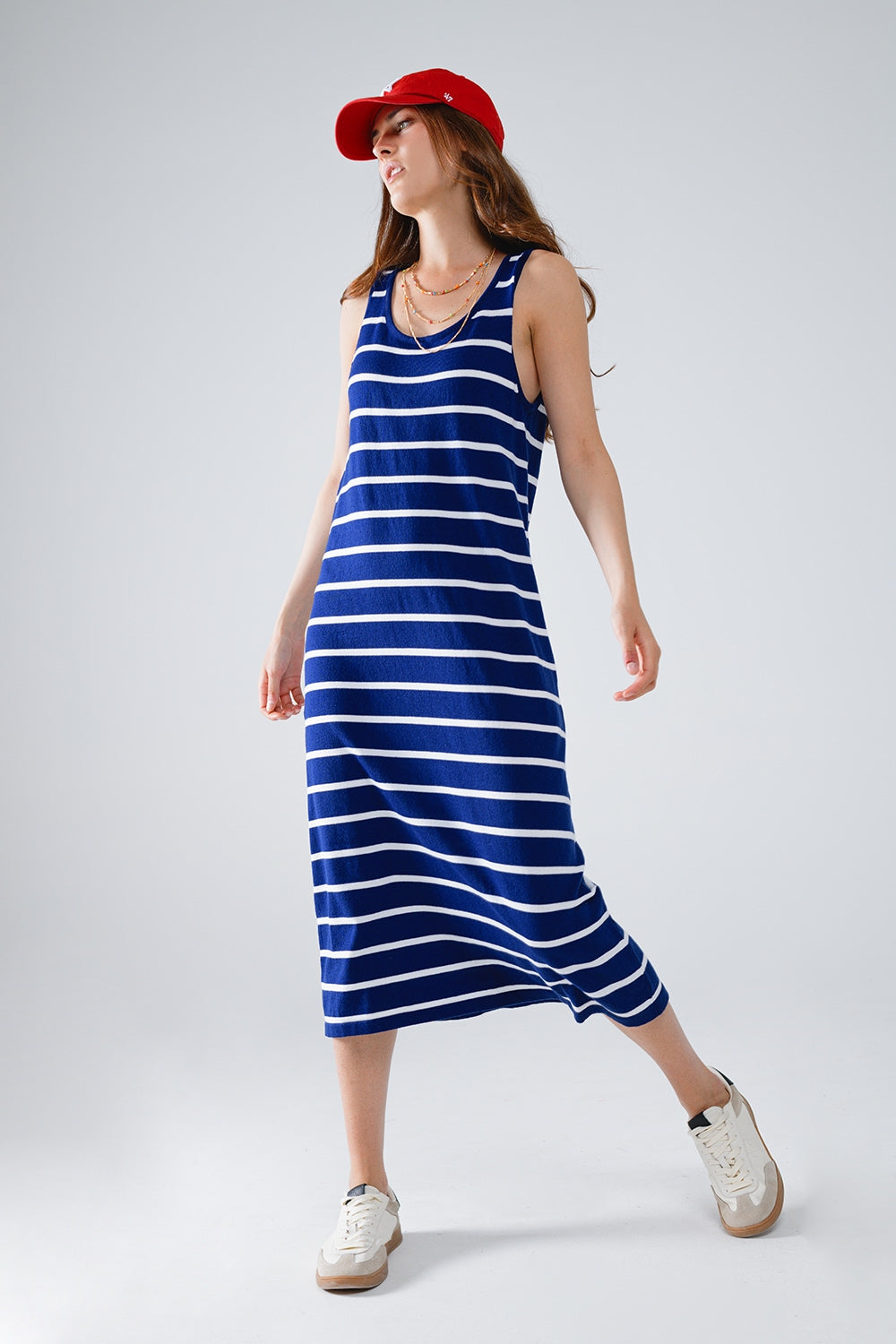 Vestido maxi De Tirantes Con Cuello Redondo En Azul Marino Con Rayas Blancas Q2
