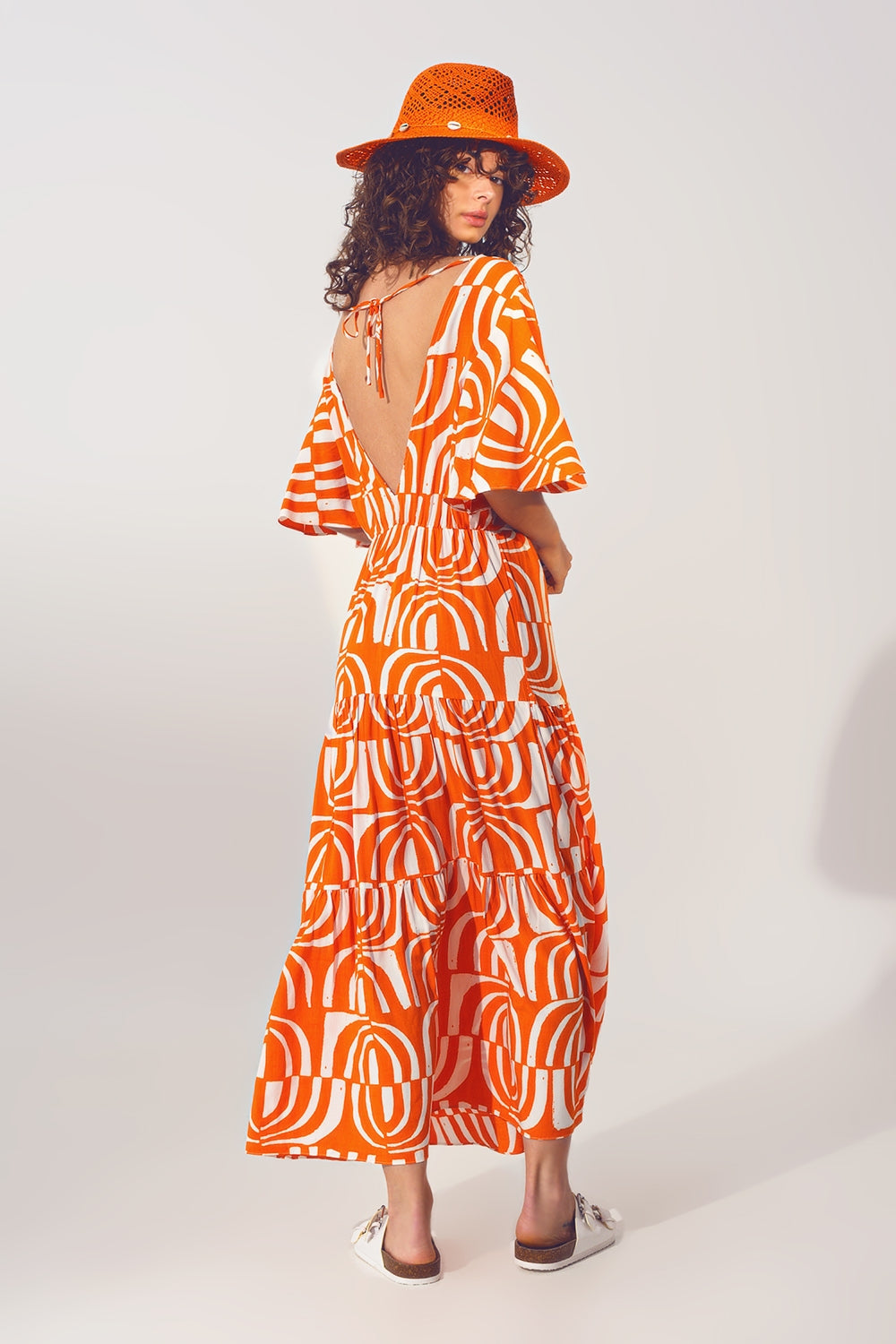 Vestido Midi Cuello V Estampado Naranja Q2